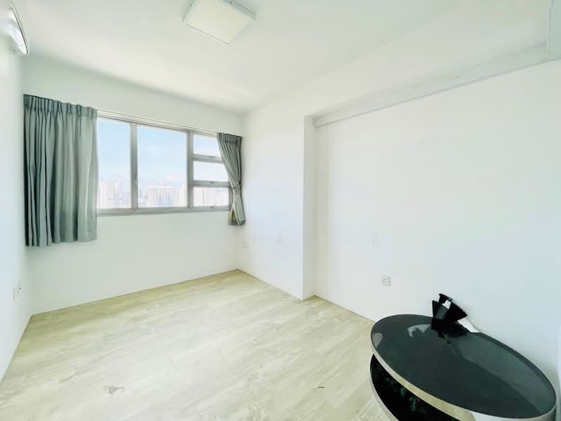 116A Jalan Tenteram HDB Flat For Sale at S$ 918,000 | PropertyGuru Singapore - Living Room