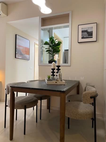 The Luxurie, 31 Compassvale Road, 3 Bedrooms, 1,001 sqft, Condominium For Sale, by Jeannie Lim, 500087248 - Dining Room - PropertyGuru.com.sg