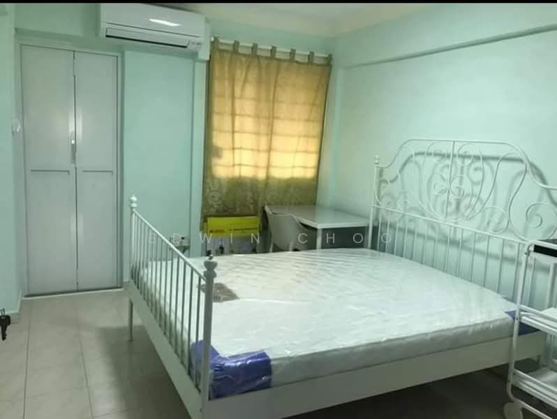 110 Yishun Ring Road HDB Flat For Sale at S$ 440,000 | PropertyGuru Singapore - Bedroom