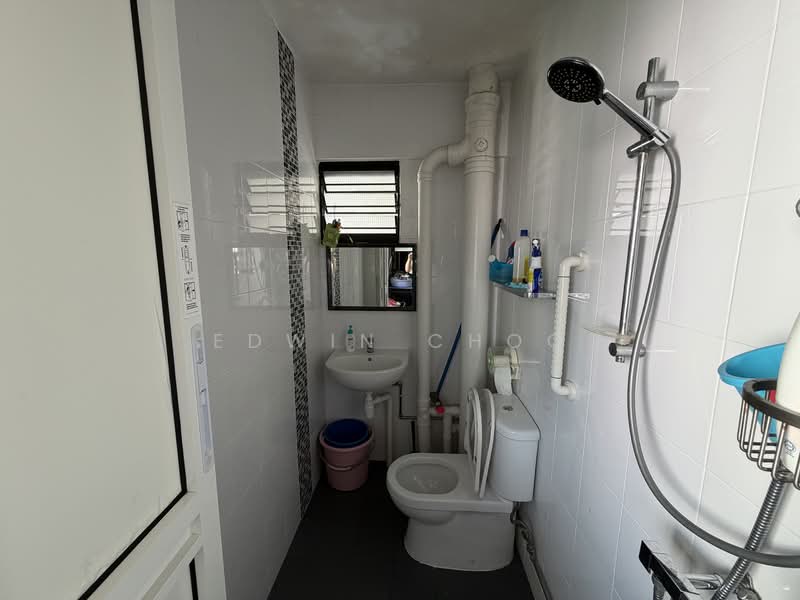 110 Yishun Ring Road HDB Flat For Sale at S$ 440,000 | PropertyGuru Singapore - Bathroom