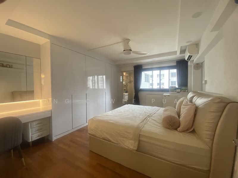 124 Bishan Street 12 HDB Flat For Sale at S$ 1,200,000 | PropertyGuru Singapore - Bedroom