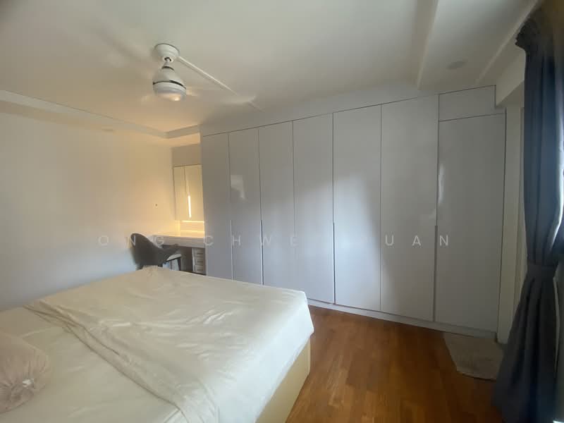 124 Bishan Street 12 HDB Flat For Sale at S$ 1,200,000 | PropertyGuru Singapore - Bedroom