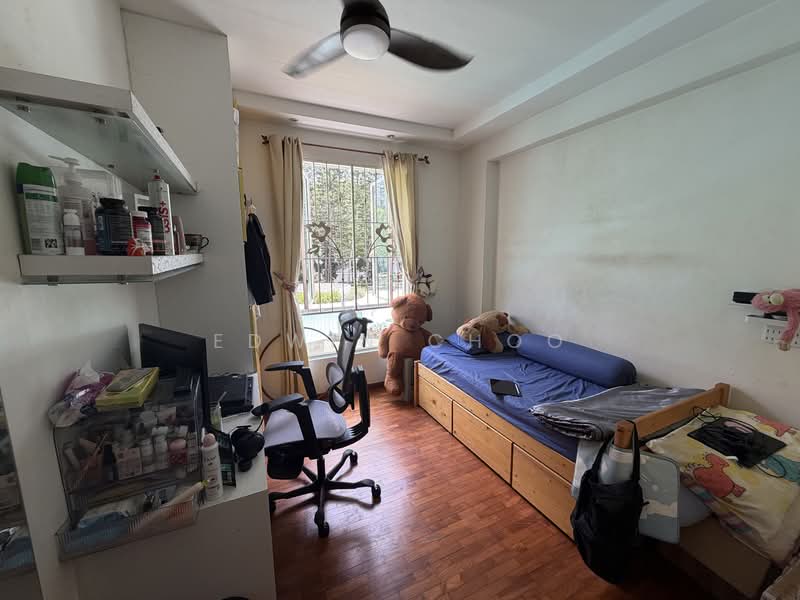 Yishun Emerald Condominium For Sale at S$ 1,680,000 | PropertyGuru Singapore - Bedroom