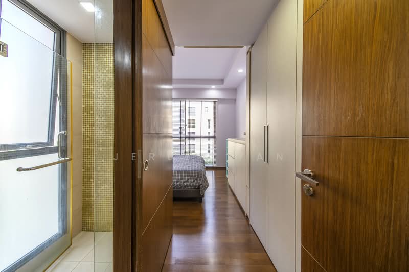 Master Room Corridor