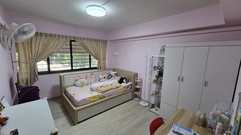 765 Jurong West Street 74 HDB Flat For Sale at S$ 695,000 | PropertyGuru Singapore - Bedroom