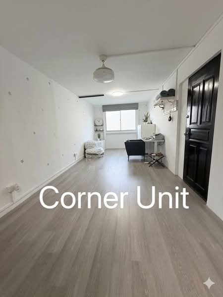 315 Ubi Avenue 1 HDB Flat For Sale at S$ 680,000 | PropertyGuru Singapore - Living Room