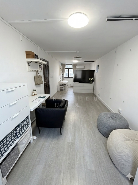 315 Ubi Avenue 1 HDB Flat For Sale at S$ 680,000 | PropertyGuru Singapore - Living Room