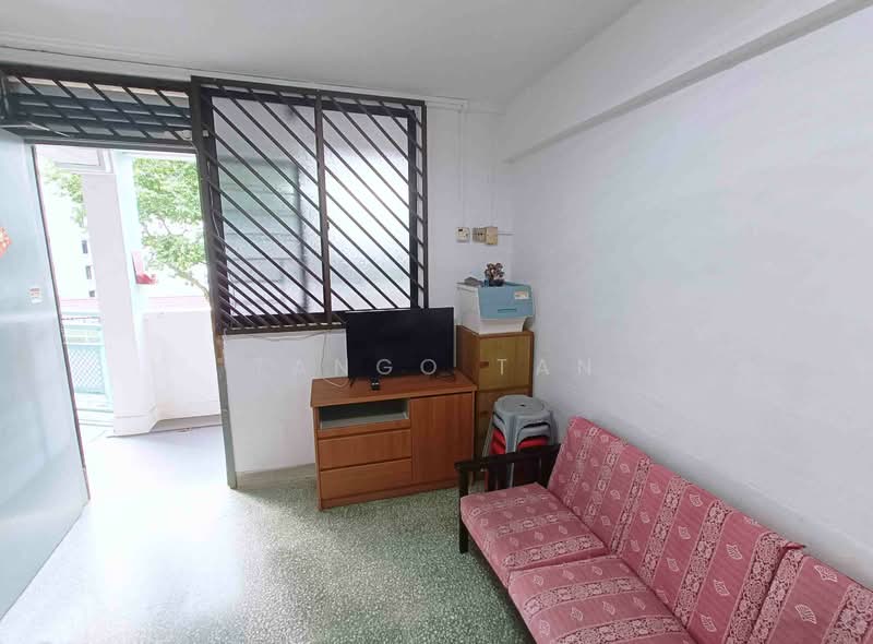 20 Jalan Klinik HDB Flat For Sale at S$ 305,000 | PropertyGuru Singapore - Living Room