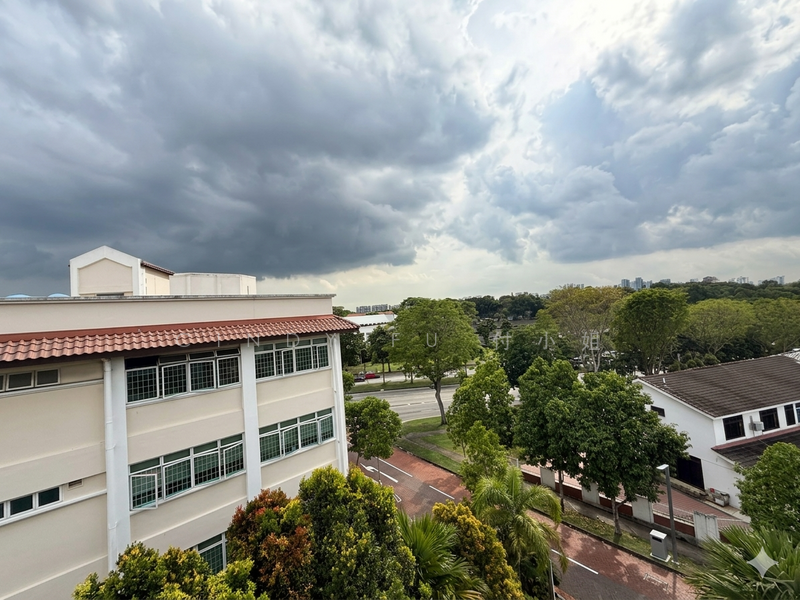 Daisy Suites Apartment For Sale at S$ 1,688,000 | PropertyGuru Singapore - Exterior