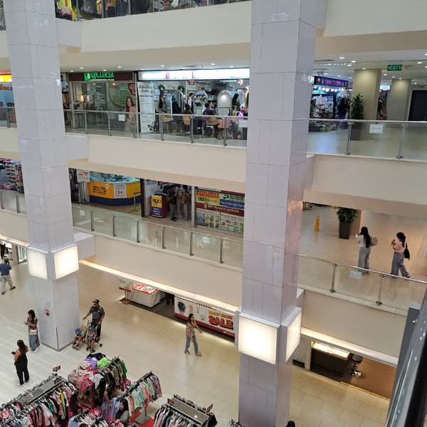 Lucky Plaza, 304 Orchard Road, 398 sqft, Mall Shop For Rent, by Mike ., 500087394 - Interior - CommercialGuru.com.sg