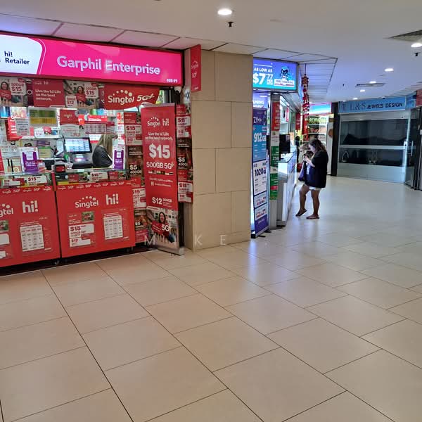 Lucky Plaza, 304 Orchard Road, 398 sqft, Mall Shop For Rent, by Mike ., 500087394 - CommercialGuru.com.sg