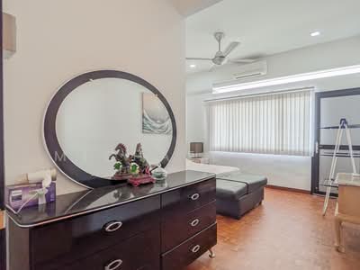 For Rent - 4 mins walk to Bayshore MRT Lucky Heights Semi-D