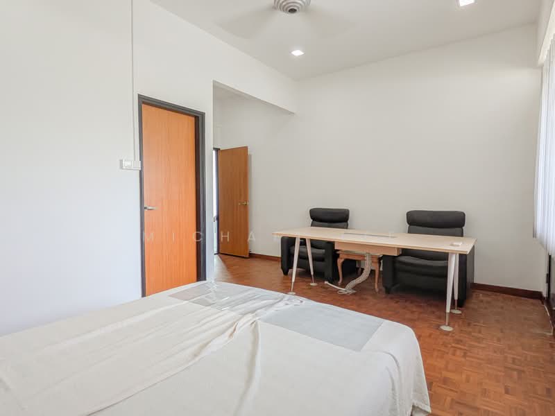 4 mins walk to Bayshore MRT Lucky Heights Semi-D, Lucky Heights, Room Rental, 250 sqft, Semi-Detached House For Rent, by Michael Lee, 500087395 - Junior Master 2 - PropertyGuru.com.sg