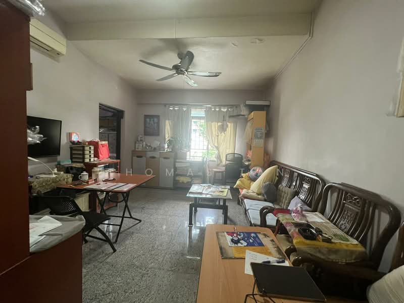 327713 Apartment For Sale at S$ 1,600,000 | PropertyGuru Singapore - Living Room