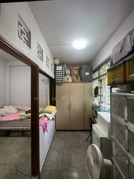 327713 Apartment For Sale at S$ 1,600,000 | PropertyGuru Singapore - Bedroom