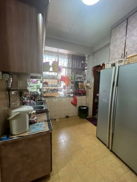 327713 Apartment For Sale at S$ 1,600,000 | PropertyGuru Singapore - Kitchen
