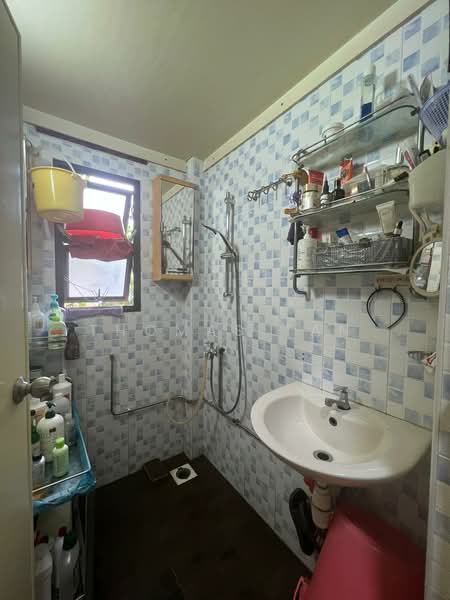 2 Whampoa Drive, Whampoa, 3 Bedrooms, 1,033 sqft, Apartment For Sale, by Thomas Tan, 500087410 - Bathroom - PropertyGuru.com.sg