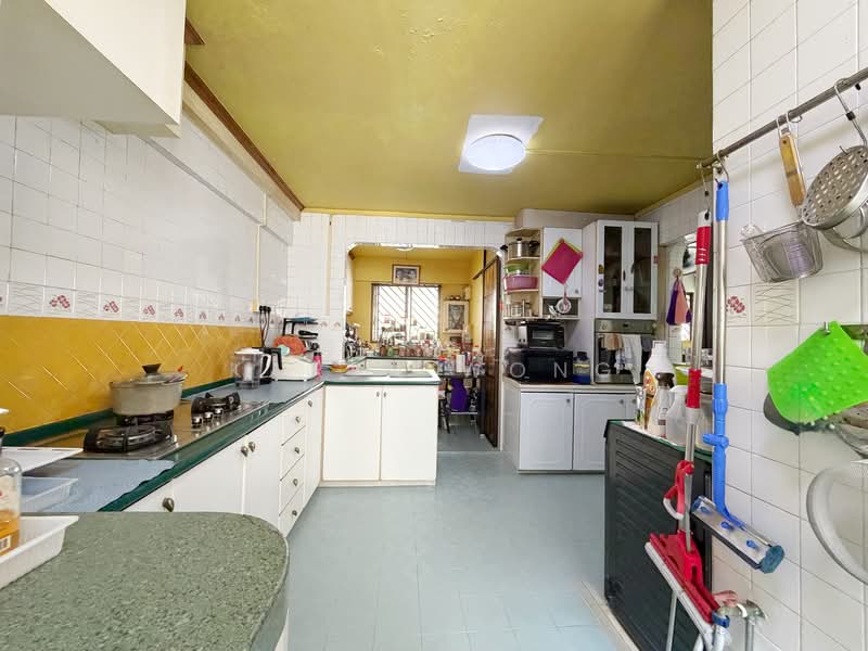 110 Mcnair Road, 110 Mcnair Road, 3 Bedrooms, 1,550 sqft, HDB Flat For Sale, by Karen Wong, 500087447 - Kitchen - PropertyGuru.com.sg