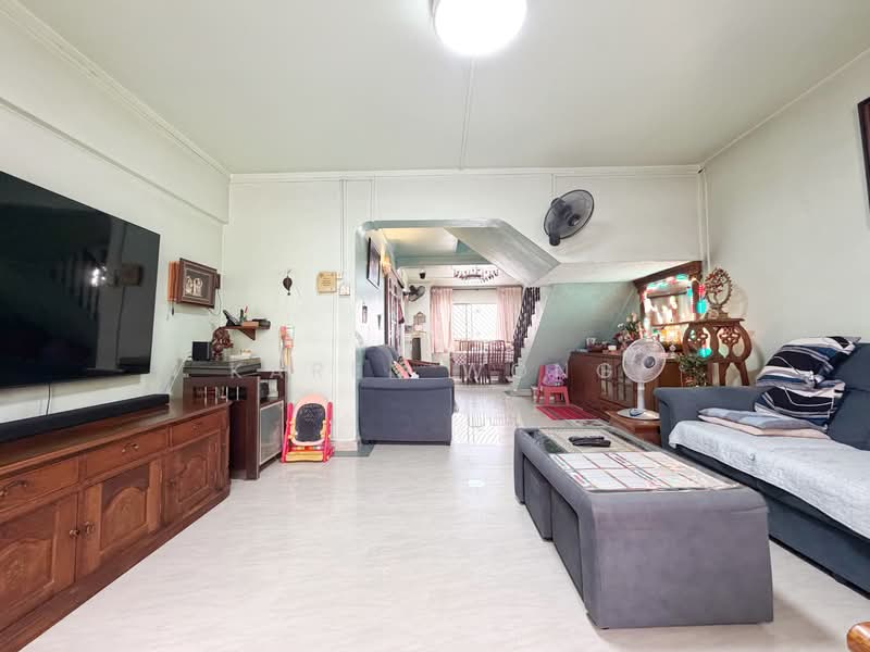 110 Mcnair Road, 110 Mcnair Road, 3 Bedrooms, 1,550 sqft, HDB Flat For Sale, by Karen Wong, 500087447 - Living Room - PropertyGuru.com.sg