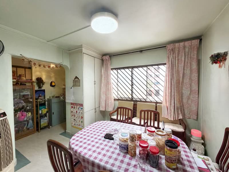 110 Mcnair Road, 110 Mcnair Road, 3 Bedrooms, 1,550 sqft, HDB Flat For Sale, by Karen Wong, 500087447 - Dining Room - PropertyGuru.com.sg