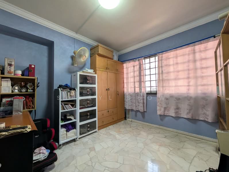 564 Hougang Street 51 HDB Flat For Sale at S$ 965,000 | PropertyGuru Singapore - Bedroom