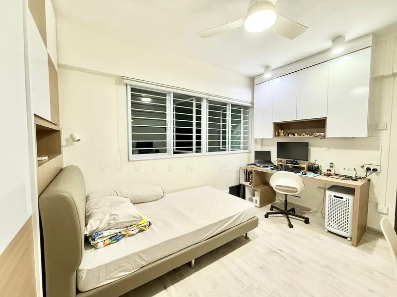 143 Lorong Ah Soo HDB Flat For Sale at S$ 690,000 | PropertyGuru Singapore - Bedroom