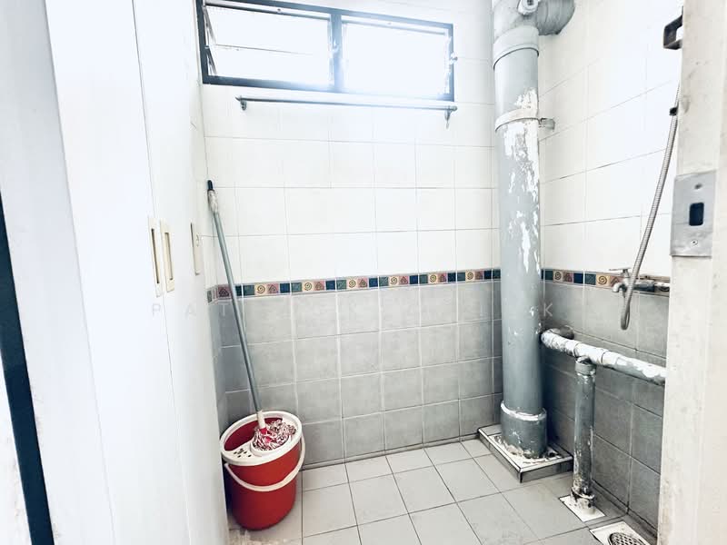 208 Boon Lay Place, 208 Boon Lay Place, 2 Bedrooms, 700 sqft, HDB Flat For Sale, by Patrick Chiok, 500087500 - PropertyGuru.com.sg