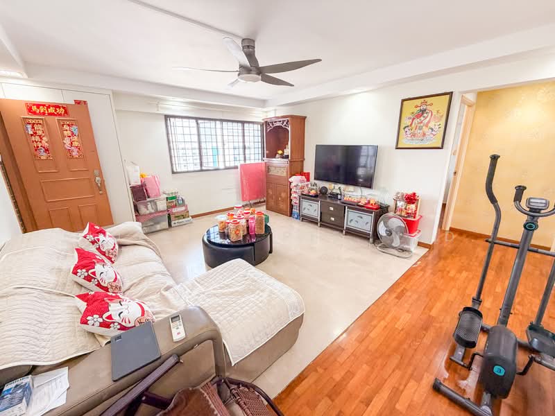 61 Chai Chee Road HDB Flat For Sale at S$ 588,000 | PropertyGuru Singapore - Living Room