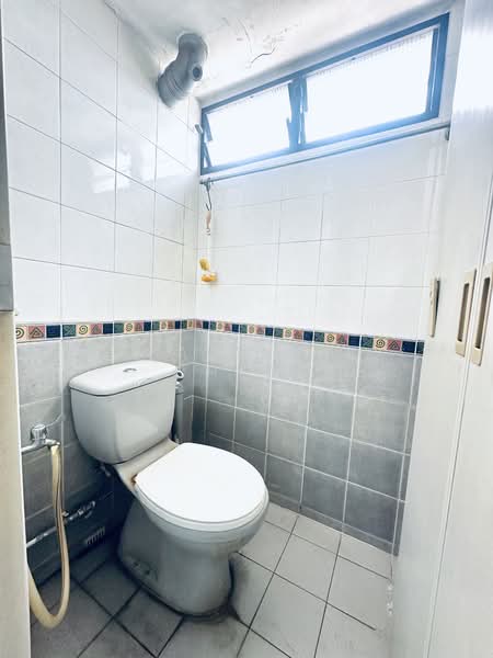 208 Boon Lay Place HDB Flat For Sale at S$ 358,000 | PropertyGuru Singapore