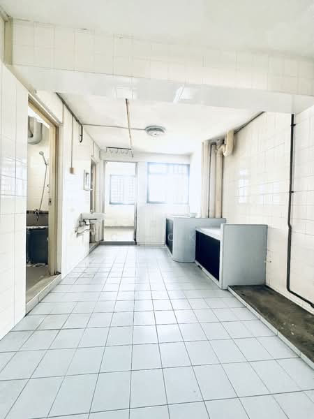 208 Boon Lay Place HDB Flat For Sale at S$ 358,000 | PropertyGuru Singapore - Interior