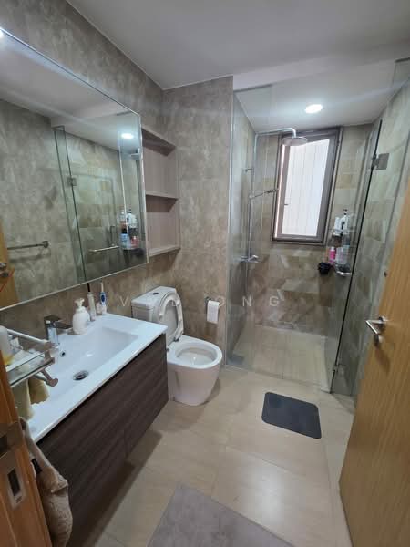 The Vales Condominium For Sale at S$ 2,350,000 | PropertyGuru Singapore - Bathroom 