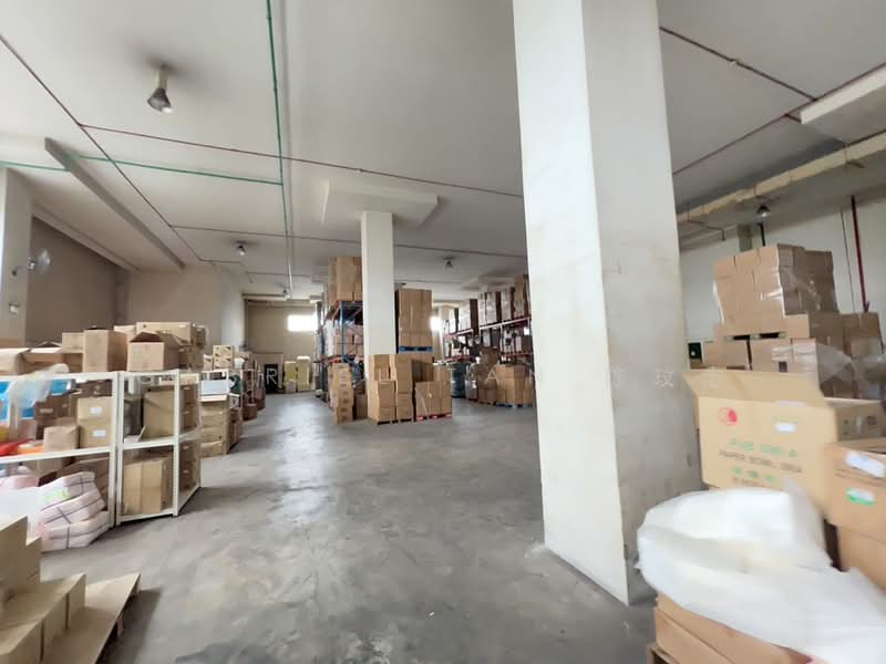 Ground Floor I Ceiling 7.5m I 20kN/m2 I High Power I Near Gul, , 9,100 sqft, Warehouse For Rent, by Gabriel Tan 陈玟志, 500087515 - Interior - CommercialGuru.com.sg