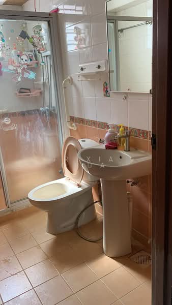 408A Fernvale Road, 408A Fernvale Road, Room Rental, 90 sqft, HDB Flat For Rent, by Trixia Chua, 500087520 - Bathroom - PropertyGuru.com.sg