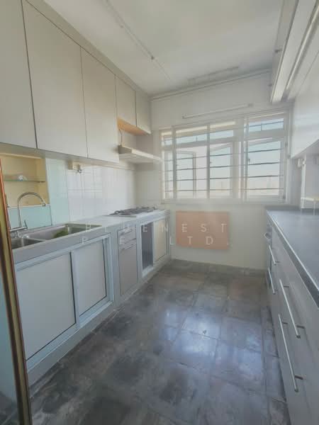 10E Bedok South Avenue 2, 10E Bedok South Avenue 2, 4 Bedrooms, 1,528 sqft, HDB Flat For Rent, by CLARENCE LIANG, 500087521 - Kitchen - PropertyGuru.com.sg