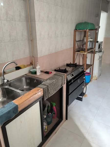 8 Jalan Batu, 8 Jalan Batu, 3 Bedrooms, 526 sqft, HDB Flat For Rent, by Hazel Lee, 500087524 - Kitchen - PropertyGuru.com.sg