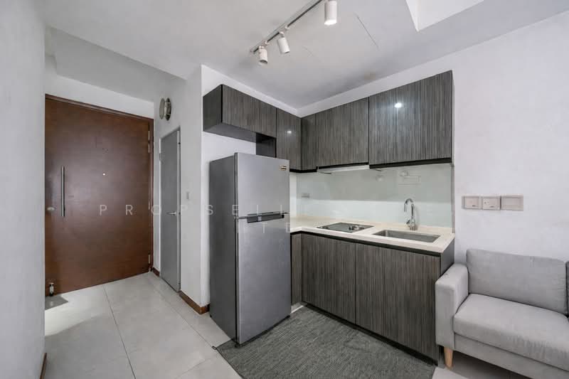 Vibes @ Upper Serangoon Apartment For Sale at S$ 735,000 | PropertyGuru Singapore - Kitchen