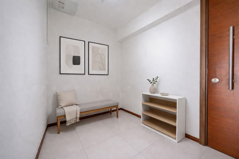 Vibes @ Upper Serangoon Apartment For Sale at S$ 735,000 | PropertyGuru Singapore