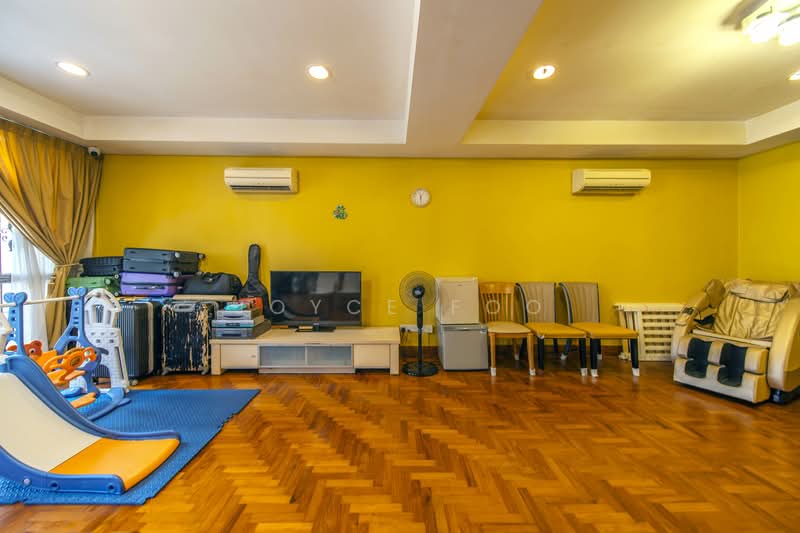 Park Villas Terraced House For Sale at S$ 3,080,000 | PropertyGuru Singapore - Living Room