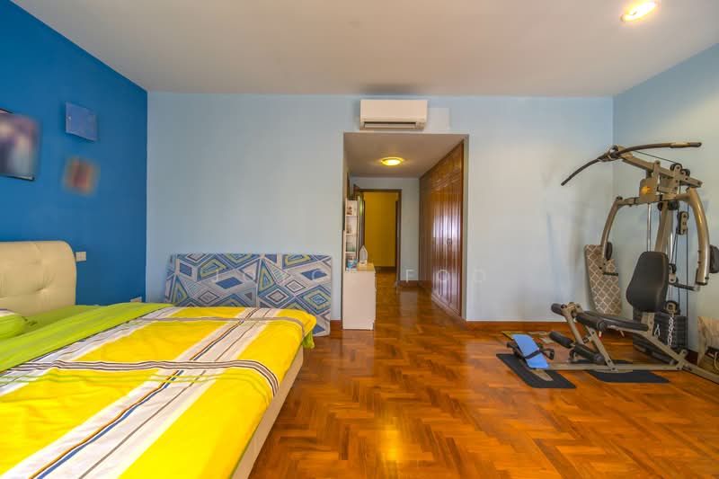 Park Villas Terraced House For Sale at S$ 3,080,000 | PropertyGuru Singapore - Master Bedroom