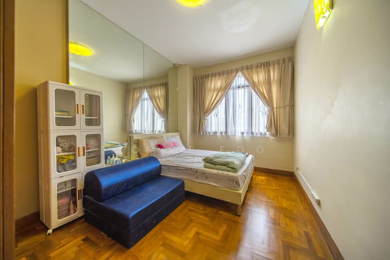 Park Villas Terraced House For Sale at S$ 3,080,000 | PropertyGuru Singapore - Bedroom