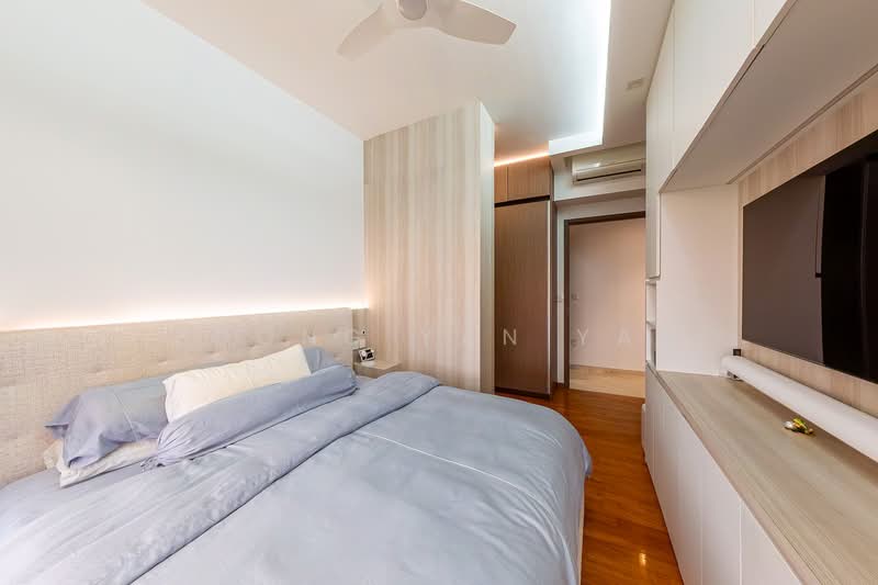 Seaside Residences Apartment For Sale at S$ 2,580,000 | PropertyGuru Singapore - Bedroom