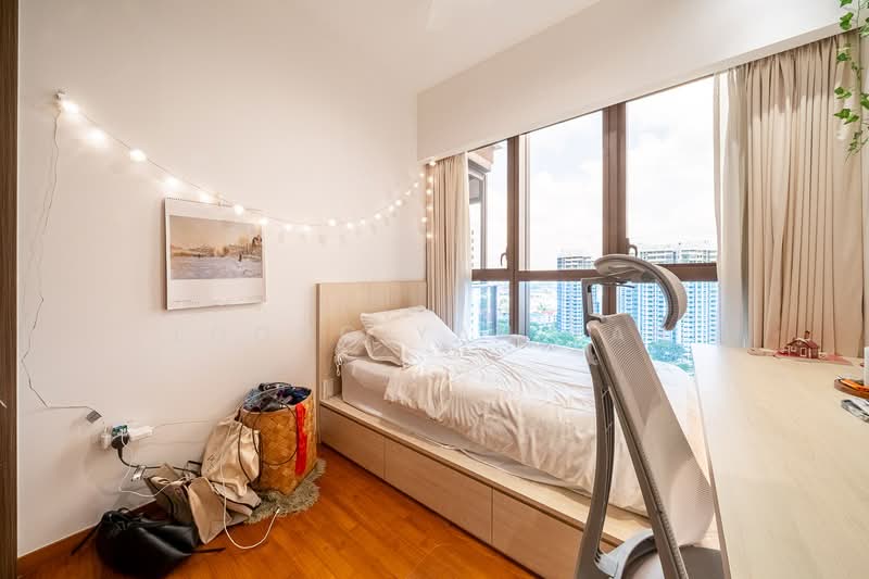 Seaside Residences Apartment For Sale at S$ 2,580,000 | PropertyGuru Singapore - Bedroom