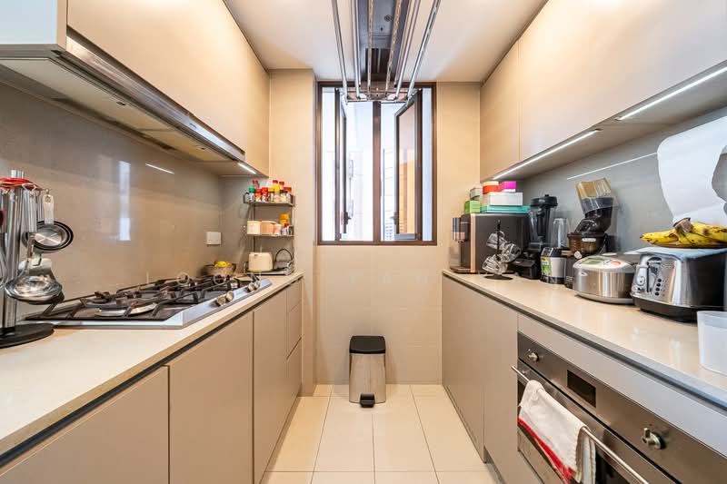 Seaside Residences Apartment For Sale at S$ 2,580,000 | PropertyGuru Singapore - Kitchen