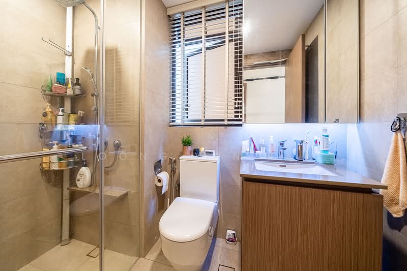 Seaside Residences Apartment For Sale at S$ 2,580,000 | PropertyGuru Singapore - Bathroom