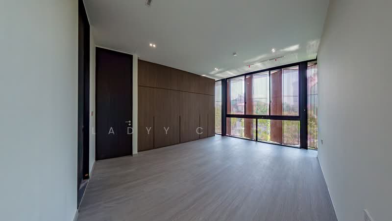 Vanda Avenue / Vanda Drive / Vanda Avenue Crescent / Vanda Road Semi-Detached House For Sale at S$ 15,280,000 | PropertyGuru Singapore - Bedroom