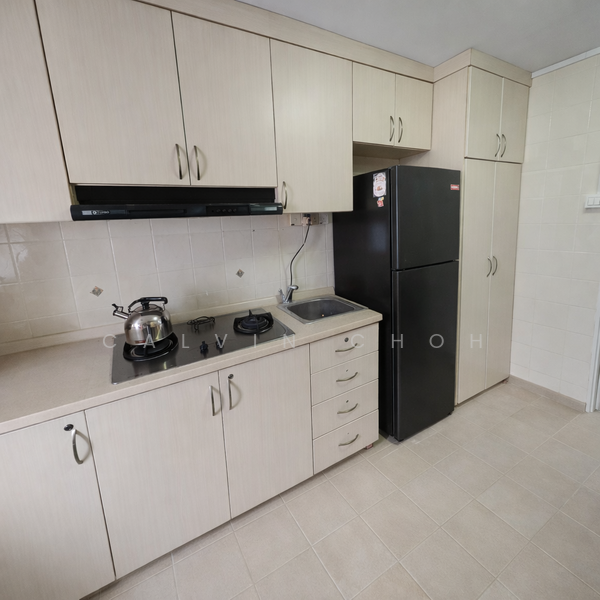 534 Bedok North Street 3, 534 Bedok North Street 3, 2 Bedrooms, 434 sqft, HDB Flat For Rent, by Calvin Choh, 500087551 - Kitchen - PropertyGuru.com.sg