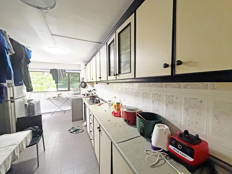 420 Bedok North Street 1 HDB Flat For Sale at S$ 550,000 | PropertyGuru Singapore - Kitchen