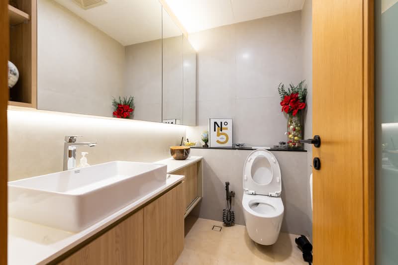 Grace Garden, Jalan Baiduri, 6 Bedrooms, 7,500 sqft, Corner Terrace For Sale, by John Lau, 500087560 - Bathroom - PropertyGuru.com.sg