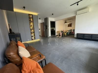 For Sale - 876C Tampines Avenue 8