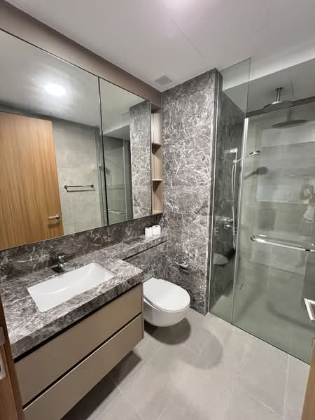 Stirling Residences Condominium For Sale at S$ 1,080,000 | PropertyGuru Singapore - Bathroom